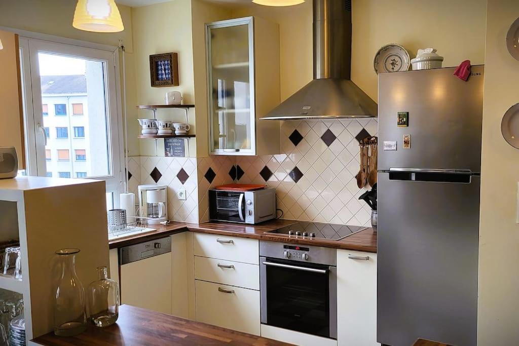 Appartement Des Beaux-Arts Besancon Bagian luar foto