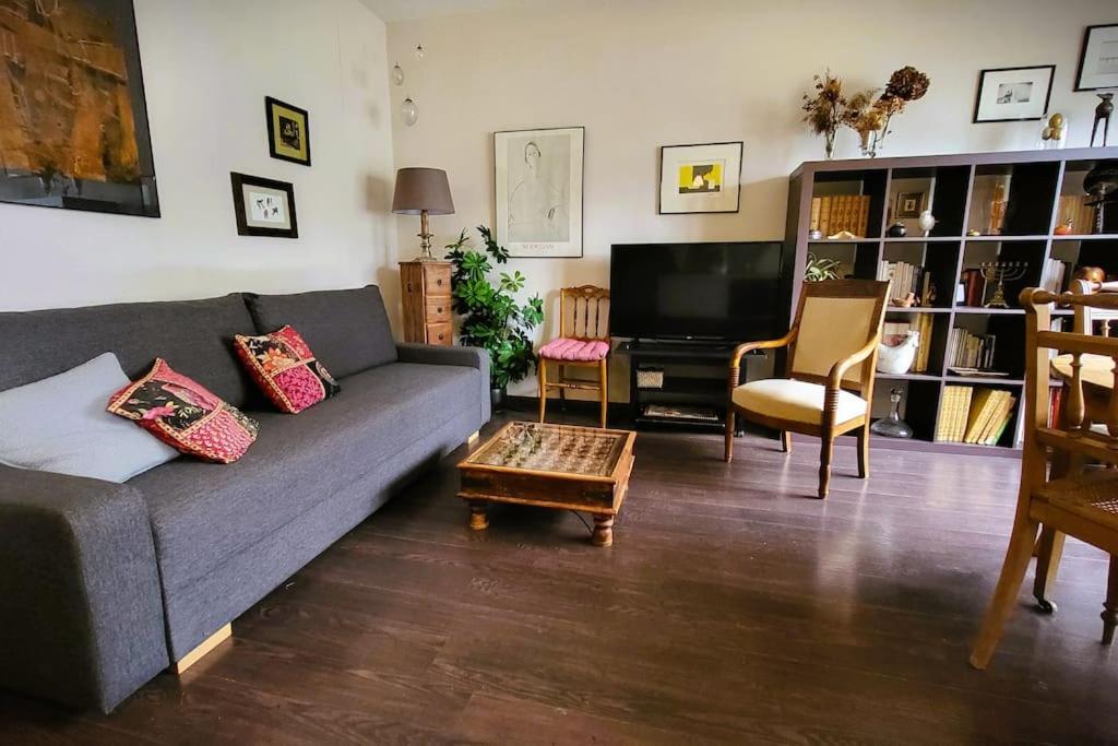 Appartement Des Beaux-Arts Besancon Bagian luar foto